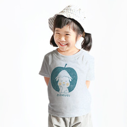 名前入り　名入れ　キッズTシャツ（帽子とワンちゃん/グレー） 2枚目の画像