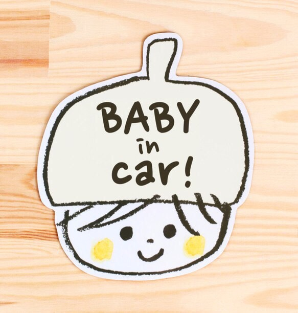 BABY IN CAR ベビーインカー マグネットステッカー(ミルク） 1枚目の画像