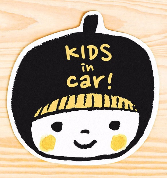 KIDS IN CAR マグネットステッカー(ブラック） 1枚目の画像