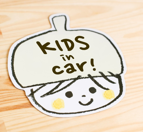 KIDS IN CAR マグネットステッカー(ミルク） 2枚目の画像