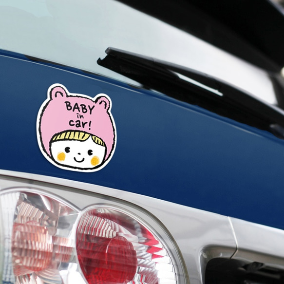 BABY IN CAR マグネットステッカー(ピンクのおちびちゃん） 3枚目の画像