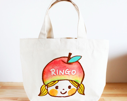 名前が入れられるキッズトートバッグ（笑顔のりんごちゃん） 子供服