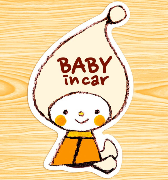 BABY IN CAR マグネットステッカー(ベージュの帽子のBABYエルフちゃん） 1枚目の画像