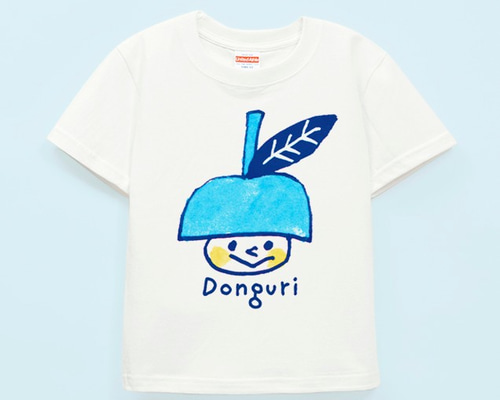 名前が入れられるTシャツ（どんぐりくん） Tシャツ satoshi