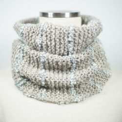 手紡ぎ糸のネックウォーマー&帽子/アルパカの柔らかな風合いにバブルヤーンでアクセントを 5枚目の画像