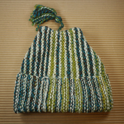 手紡ぎ糸の帽子/白とグリーン系のストライプで、より立体的に・・・ 4枚目の画像