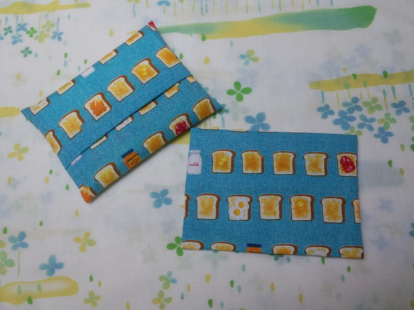 ☆手縫い☆ポケットティッシュケース2個セット☆トースト柄☆白/青/緑色選べる2色☆プチギフト 2枚目の画像