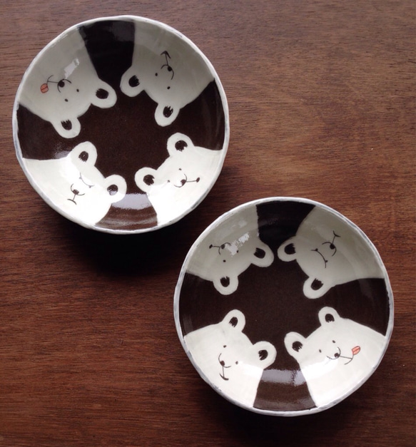 スドウピウ　絵付けの皿　一点物　くま スドウピウ 絵付けの皿 一点物 くま くま | THREEPPY