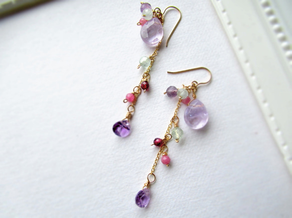 ピンクアメジストとカラフル天然石のピアス ピアス（フック