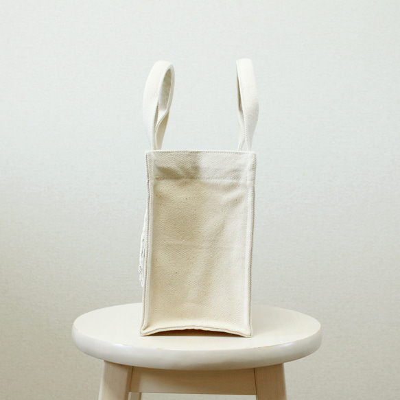 《受注制作》ほわほわ◎白いハッポネンの帆布ミニバッグ 2枚目の画像
