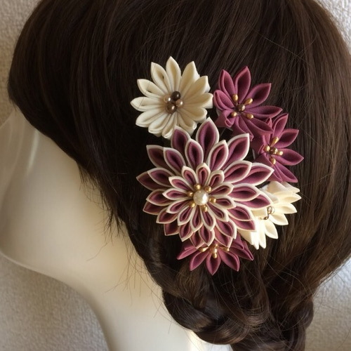 つまみ細工ダリア髪飾り✴︎プラム×ホワイト かんざし クボジロー 通販  