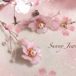 不對稱櫻花耳環 Sakura earring 第2張的照片