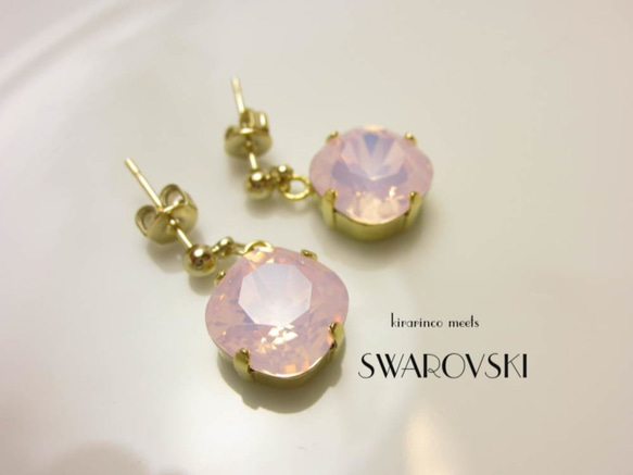 Real SWAROVSKI☆rose water opal 1枚目の画像