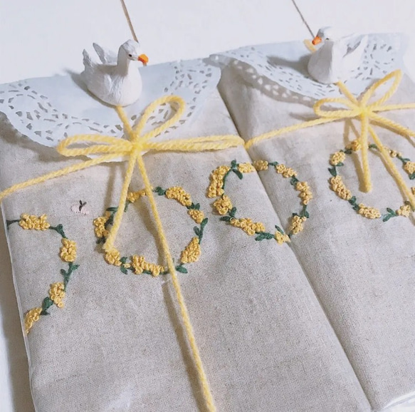 handmadeꕀ黄色いお花のリース 刺繍ハーフリネントートバッグex.樋口愉 