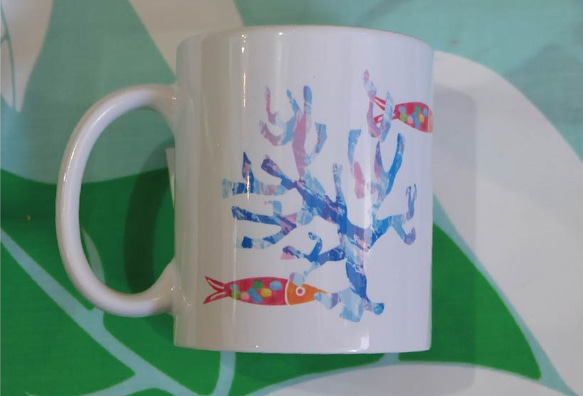 名入れできます。　マグカップMUGCUP 　夢見る魚 2枚目の画像