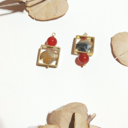 老窗花天然石黃銅耳環（紅） 第2張的照片