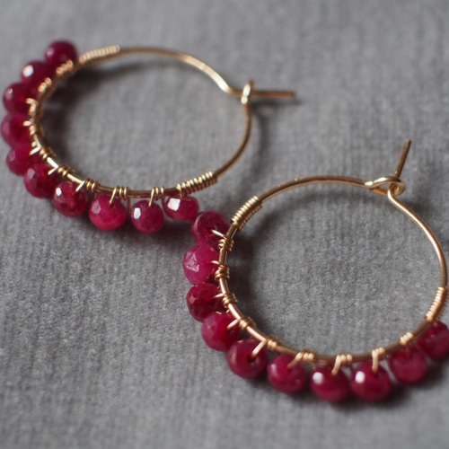 14kgf きらきらボタンカットルビーのフープピアス k14gf ピアス  