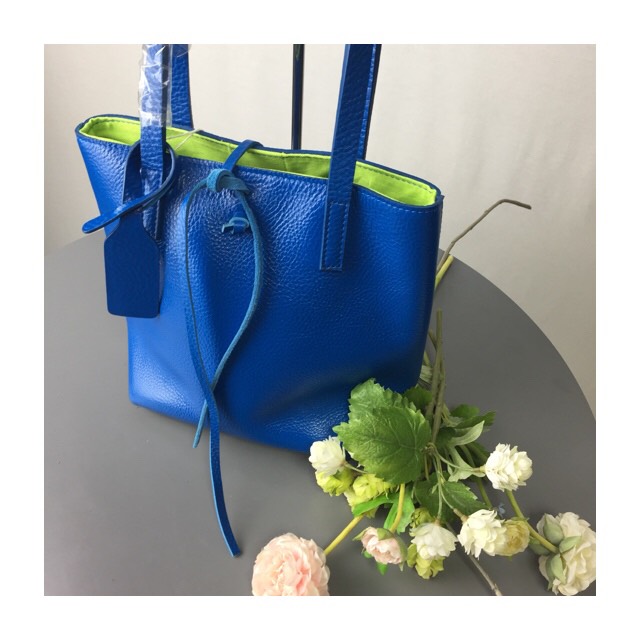 NO.127005縦型(小)母の日プレゼントに最高級イタリアンカーフトートバッグ ブルー 綿裏地、底板底鋲つき