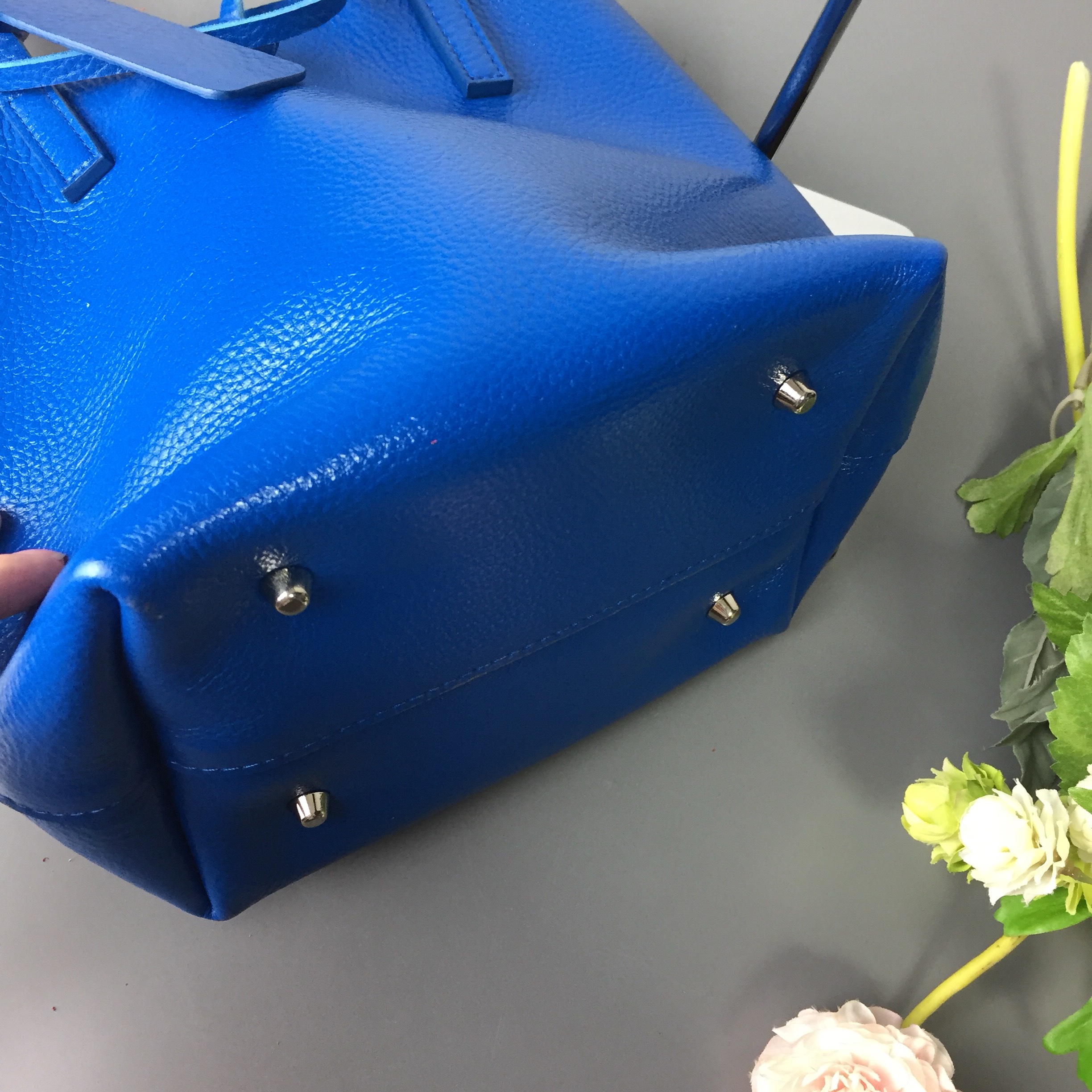 NO.127005縦型(小)母の日プレゼントに最高級イタリアンカーフトートバッグ ブルー 綿裏地、底板底鋲つき