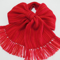 赤いスイートピー色の手織りマフラー 　長さ200cm 1枚目の画像