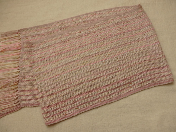 桜色の手織りコットンストール 3枚目の画像