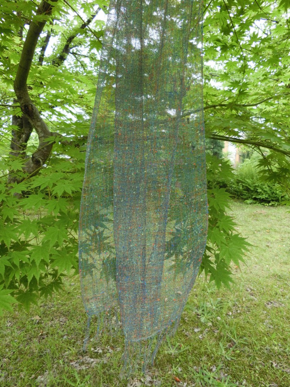 セミの羽のような手織りストール 広巾 2枚目の画像