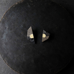 黒い革と金属のイヤリング（Lsize） 4枚目の画像