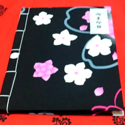 【御朱印帳・袋付】桜と牡丹・黒 2枚目の画像