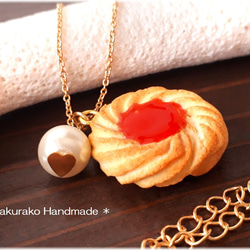 ◆小さなジャムクッキーのネックレス◆パールを添えて◆フェイクスイーツ◆ 3枚目の画像