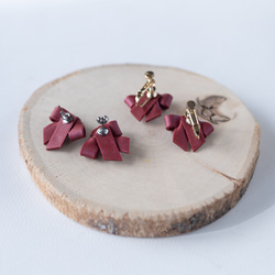 [限時顏色] Kutakuta Ribbon Earrings / Earrings (Bordeaux Red) 第3張的照片