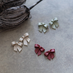 [限時顏色] Kutakuta Ribbon Earrings / Earrings (Bordeaux Red) 第6張的照片