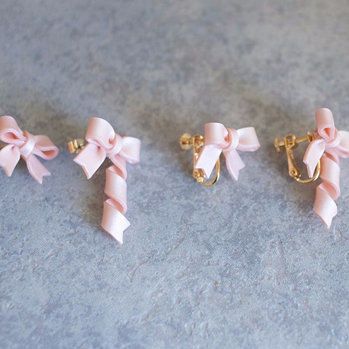くるくるリボンピアス/イヤリング（桜） イヤリング