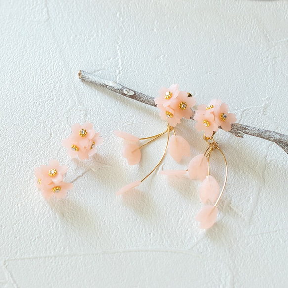 2way : 桜舞うピアス/イヤリング 3枚目の画像