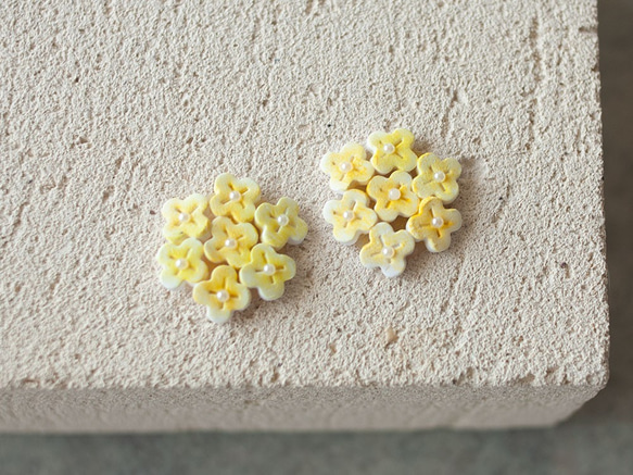 Shigemi耳環/耳環（黃色花朵） 第1張的照片