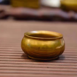 【小精品】迷你版：此款小銅爐採用優質純黃銅材質，傳統於現代工藝的結晶，無論是收藏、禪意香道、案頭擺件都是不錯選擇。高2c 第6張的照片