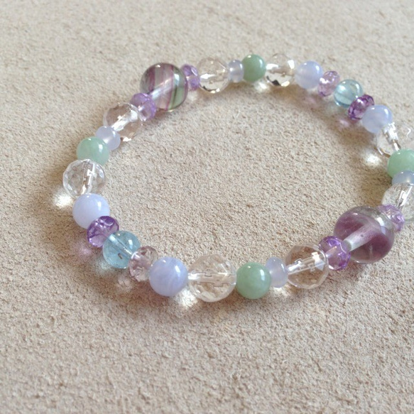 Fluorite:Aquamarine:Amethyst**Bracelet 1枚目の画像