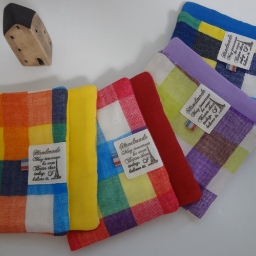 大きめ*カラフルチェック*やわらかガーゼハンカチ4枚セット その他入園  