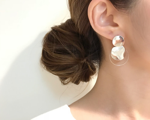 【caitlynminimalist】ミックスメタルリンクフープピアス★ CaitlynMinimalist - Etsy 日本