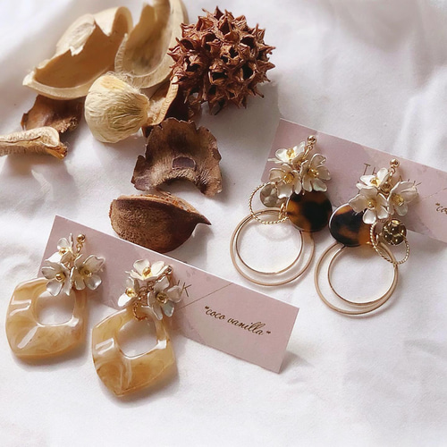 coco vanilla* 白銀flower × べっ甲 ピアス(イヤリング)* ピアス