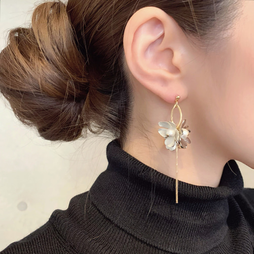 coco vanilla* flowerアレンジピアス(イヤリング)* ピアス