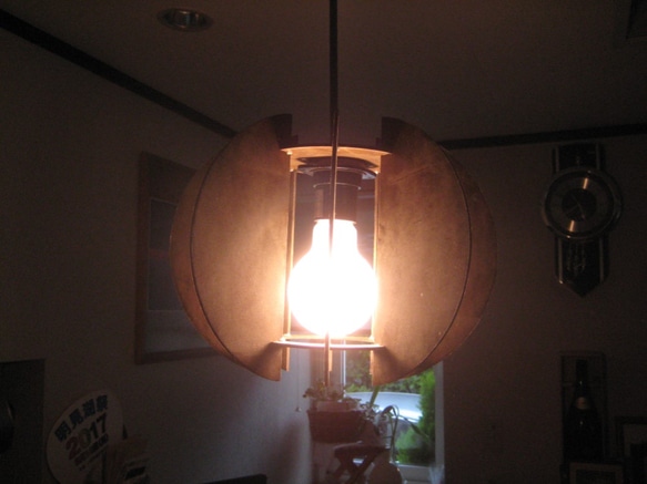 木のランプシェード丸　受注制作 3枚目の画像
