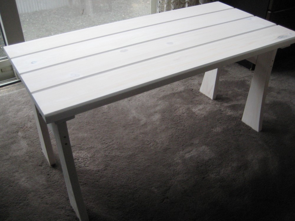 カフェテーブル　アンティークホワイト受注制作