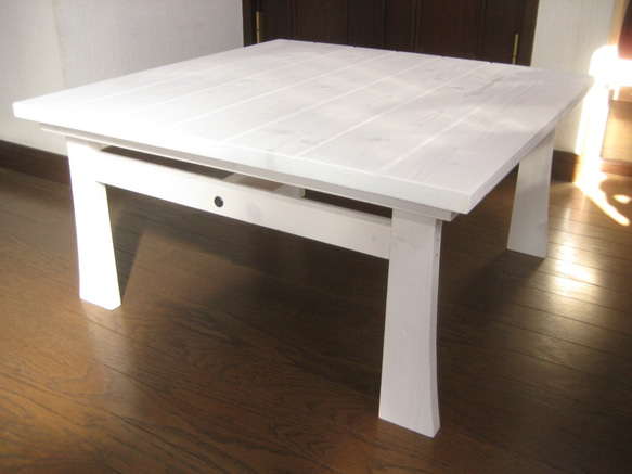 カフェテーブル　アンティークホワイト600×600×300受注制作 1枚目の画像