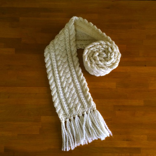 ケーブル編みのロングマフラー《受注製作です》 マフラー Ito-Knitting