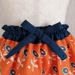 オレンジ色のギャザースカート　ハロウィン　北欧　花柄 6枚目の画像