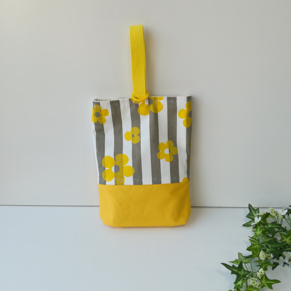 刺繍入り【一点物】花ストライプの入園入学グッズ3点セット（黄色×グレー） 3枚目の画像