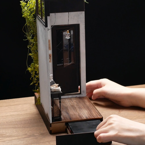 アンティーク玄関の一角 A-002 ミニチュア ドールハウス 手作りキット