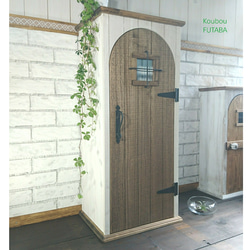 蓮様オーダー】ヨーロッパの扉のようなキャビネット チェスト