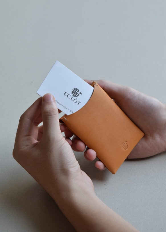 【零錢卡包】植鞣皮革/ 簡約設計/ 零錢包/ 卡夾/ 經典焦糖色 第7張的照片