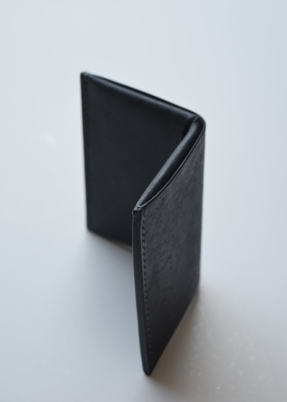【名片卡夾】植鞣磨砂皮革/ 簡約設計/ 名片信用卡夾 第8張的照片